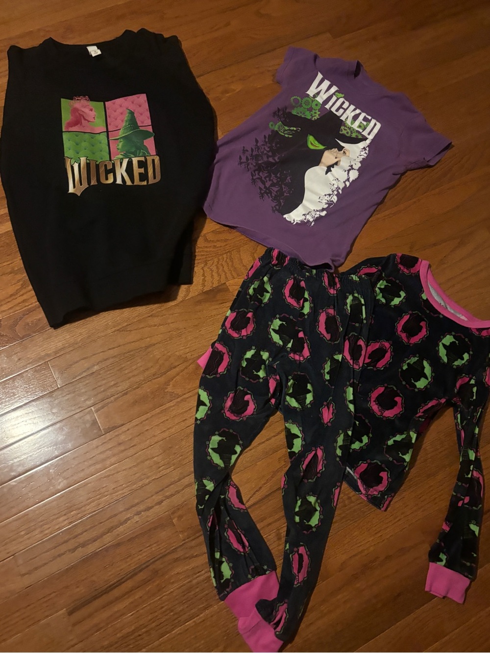 Wicked clothing lot of 3 youth med 10 great